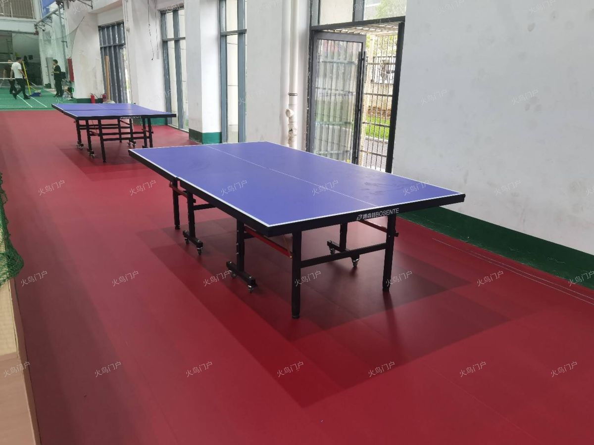 地铁1号线金枫路站旁现房商铺