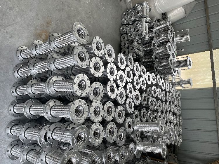 [花桥国际商务城]小拇指合成机油保养255元 小拇指总部直供合成机油保养，包含四升合成机油，机